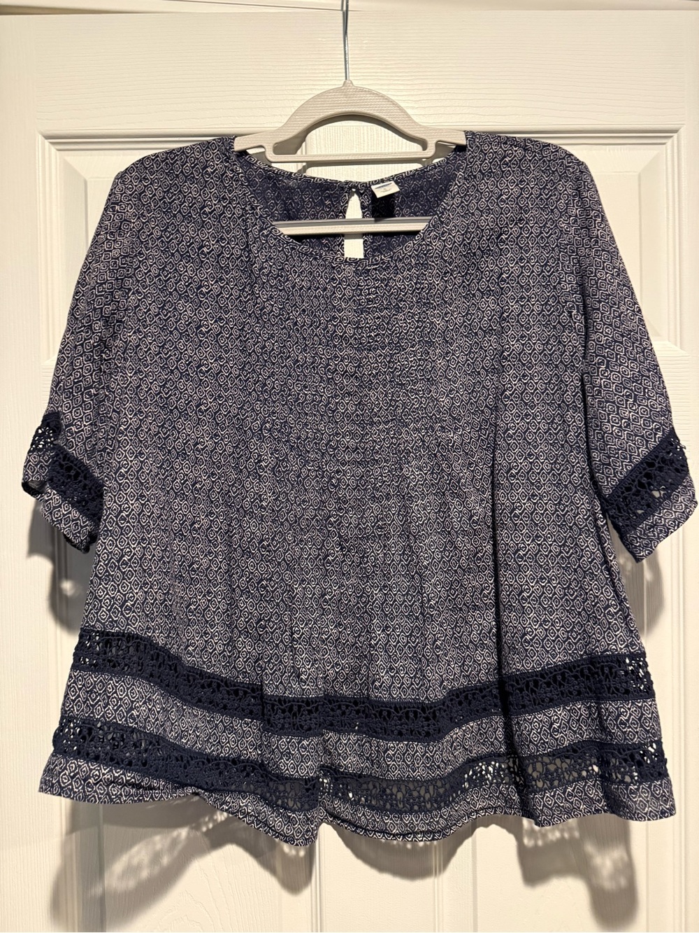 Old Navy Navy Geometric Crochet-Trim Blouse
